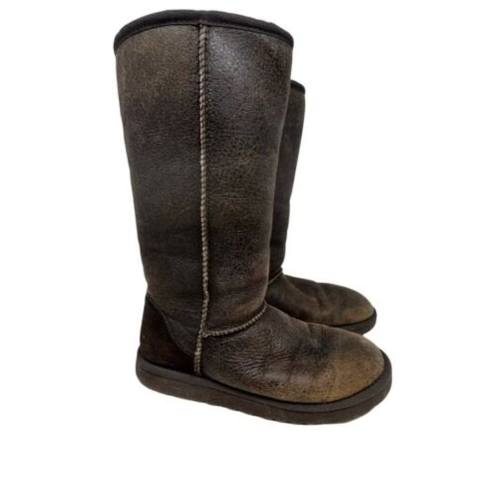 UGG AUSTRALIA Women Classic Tall Bomber Boots 5804 Sheepskin Brown Size W8